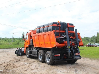 МКДУ-2 комбинированная дорожная машина
